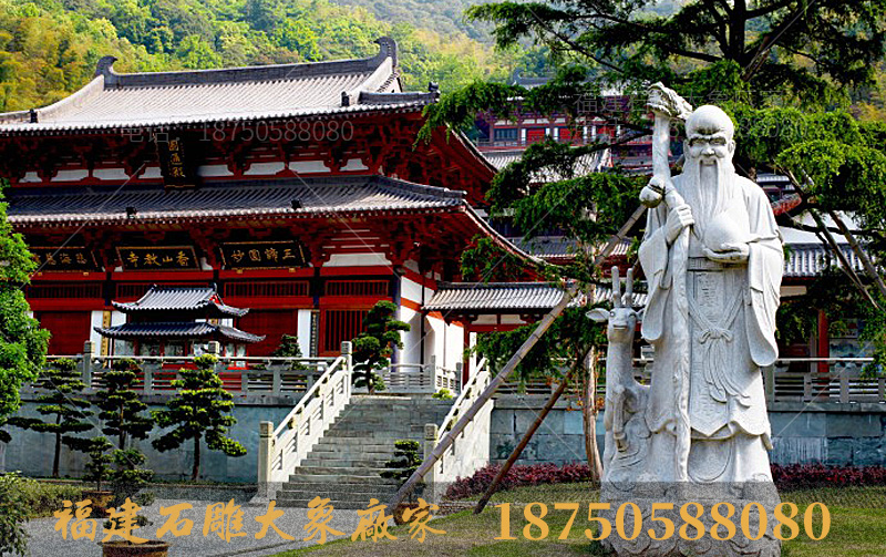 浙江宁波香山教寺里的石雕大象造型