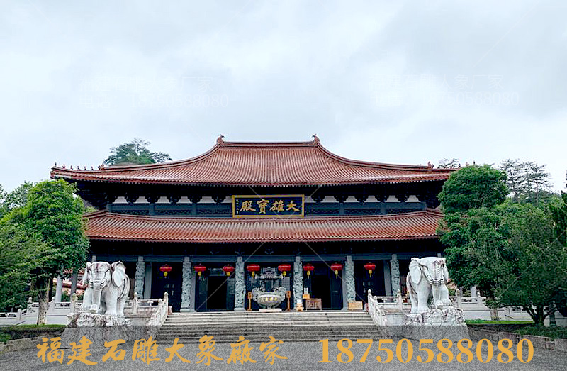 石雕大象在福建的寺庙里很受欢迎