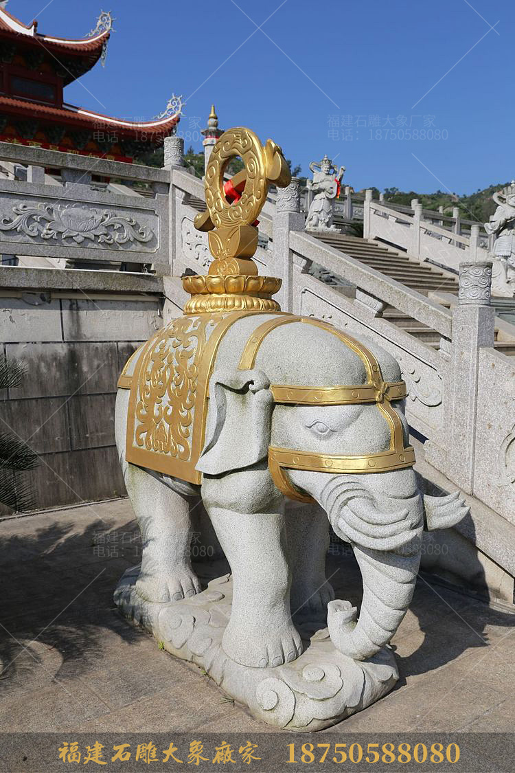 福建大型石雕厂周边的寺庙石雕大象