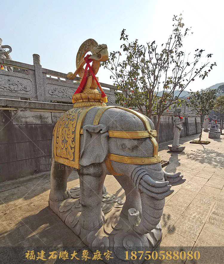 福建大型石雕厂周边的寺庙石雕大象