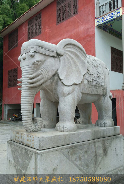 观寺庙石雕大象有感