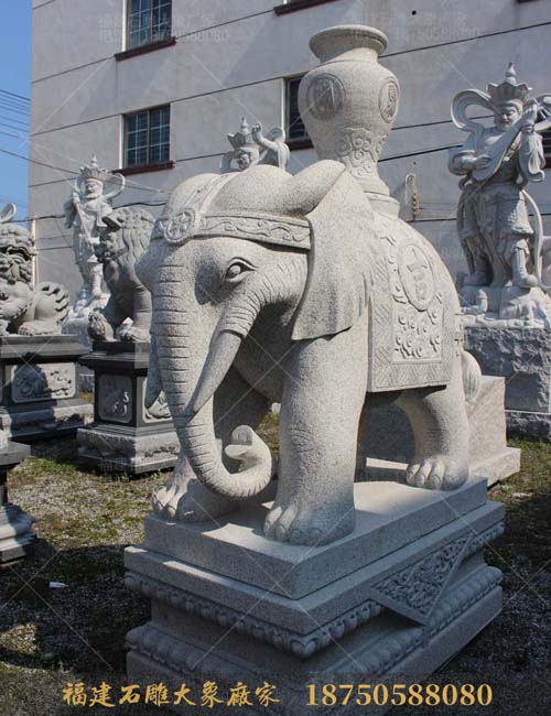石雕大象鼻子影响着石雕大象的整体造型