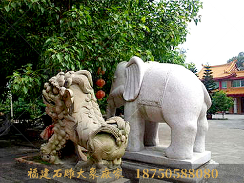 观厦门寺庙石雕大象造型有感