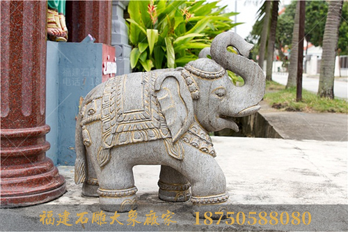 石雕大象摆放在门口有什么讲究？