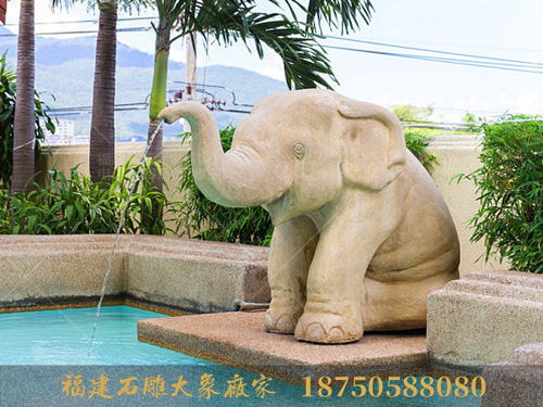 石雕大象结合喷水设计，构思巧妙！