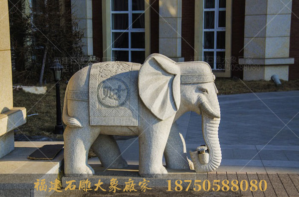 招财石雕大象常用的搭配元素有哪些？