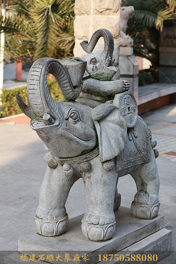 石雕大象背上可以驮着什么动物？