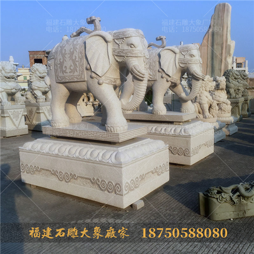石雕大象：商业场所的财富象征