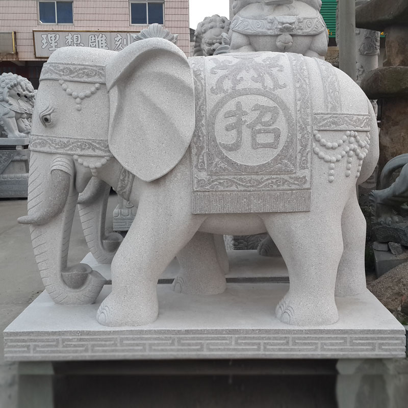 大门口放石雕大象好不好?