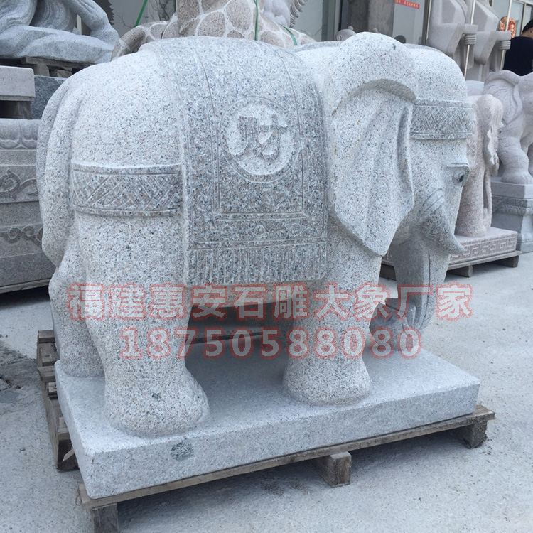 石雕大象远销东南亚地区